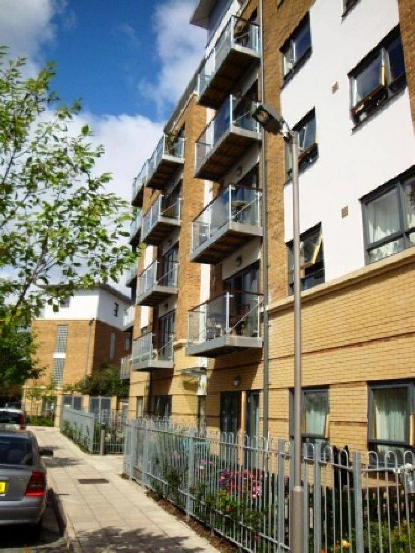 			PRIVATE ROOF TERRACE/NEW DEVELOPMENT, 1 Bedroom, 1 bath, 1 reception Flat			 Plough Close, KENSAL GREEN